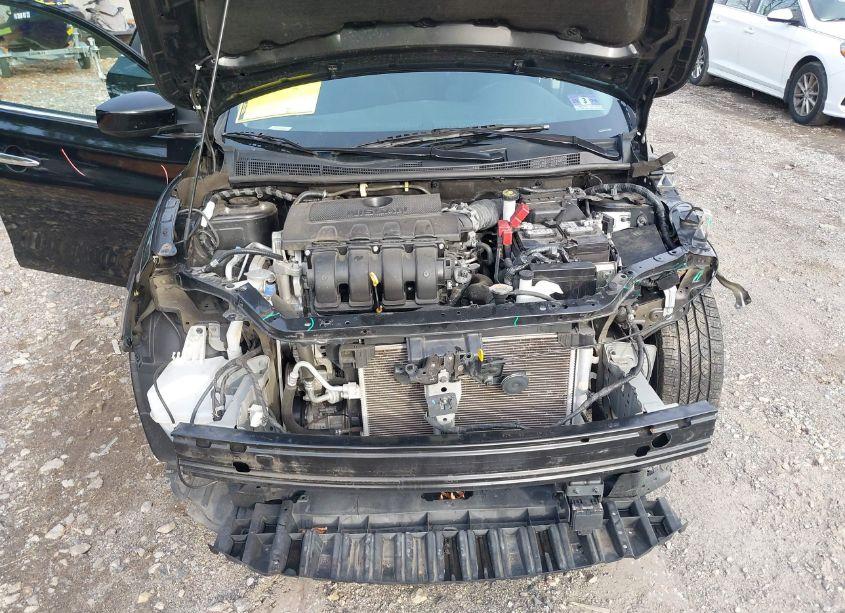 Photo 6 of 2019 Nissan Sentra SV (VIN 3N1AB7AP5KY329663)