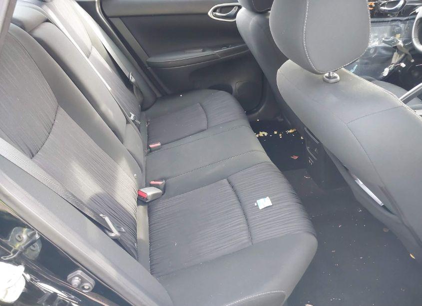 Photo 8 of 2019 Nissan Sentra SV (VIN 3N1AB7AP5KY329663)