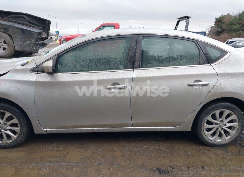 Photo 14 of 2019 Nissan Sentra SV (VIN 3N1AB7AP5KY358340)