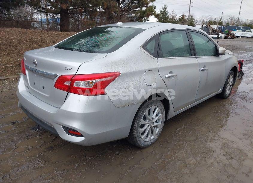 Photo 4 of 2019 Nissan Sentra SV (VIN 3N1AB7AP5KY358340)