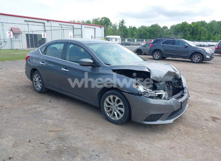 2019 Nissan Sentra SV (VIN 3N1AB7AP5KY361402) main photo