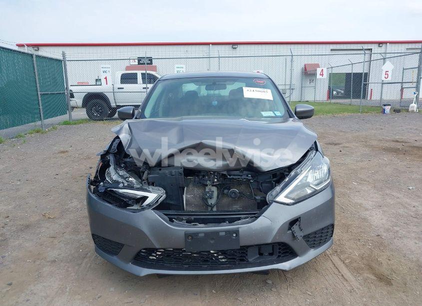 Photo 12 of 2019 Nissan Sentra SV (VIN 3N1AB7AP5KY361402)