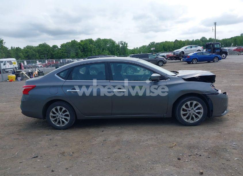 Photo 13 of 2019 Nissan Sentra SV (VIN 3N1AB7AP5KY361402)