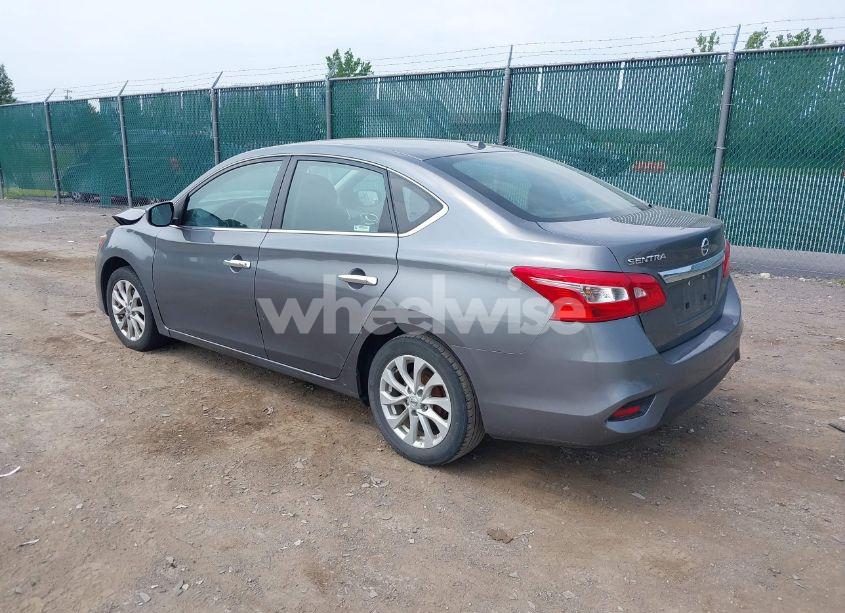 Photo 3 of 2019 Nissan Sentra SV (VIN 3N1AB7AP5KY361402)