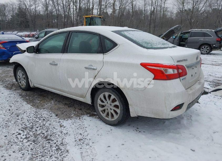 Photo 3 of 2019 Nissan Sentra SV (VIN 3N1AB7AP5KY362095)