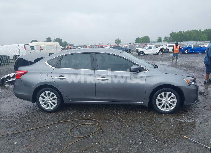 Photo 13 of 2019 Nissan Sentra SV (VIN 3N1AB7AP5KY364297)