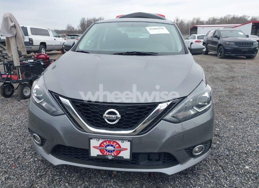 Photo 12 of 2019 Nissan Sentra SR (VIN 3N1AB7AP5KY375784)