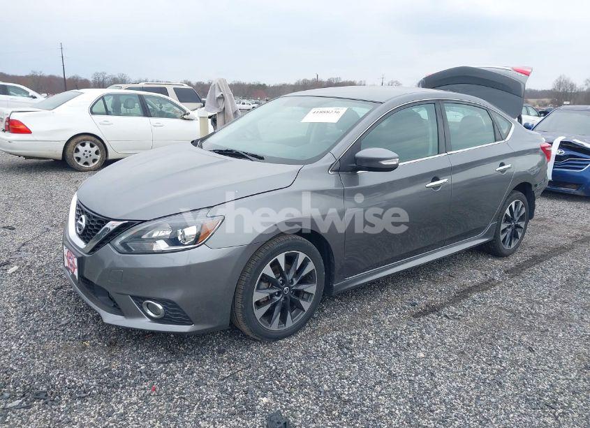 Photo 2 of 2019 Nissan Sentra SR (VIN 3N1AB7AP5KY375784)