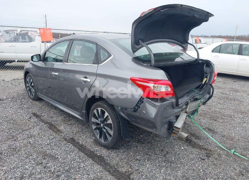 Photo 3 of 2019 Nissan Sentra SR (VIN 3N1AB7AP5KY375784)