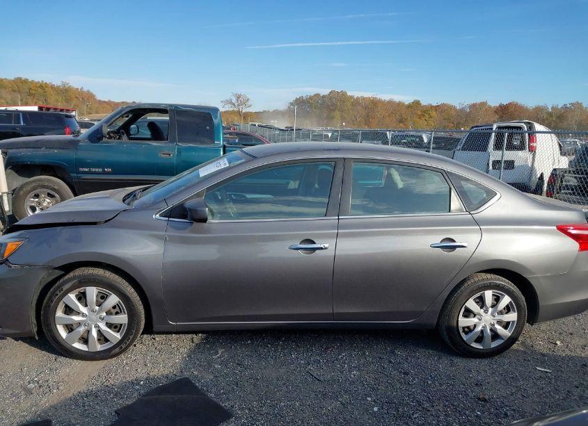 Photo 14 of 2019 Nissan Sentra S (VIN 3N1AB7AP5KY376689)