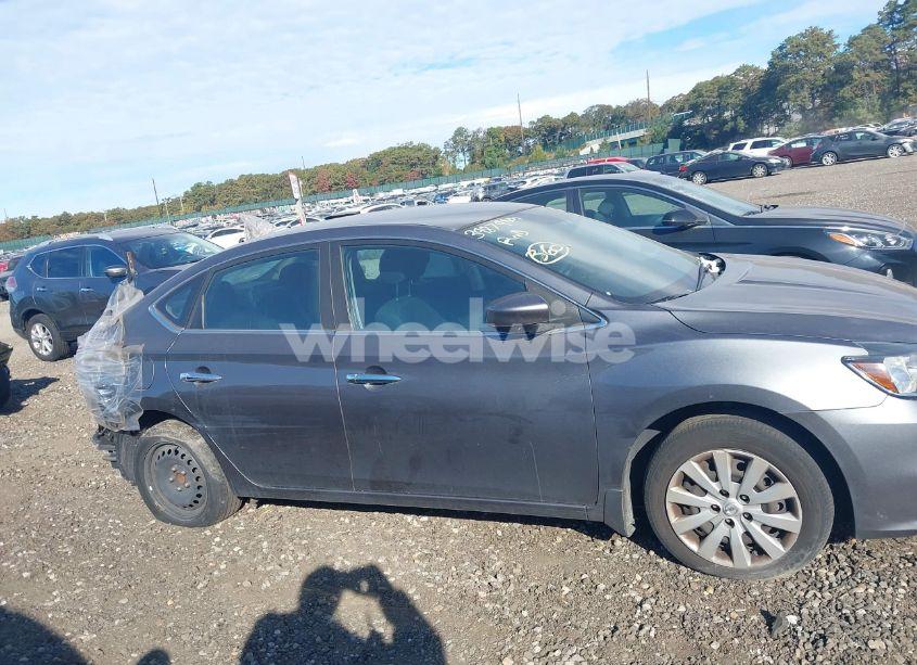 Photo 13 of 2019 Nissan Sentra S (VIN 3N1AB7AP5KY408931)