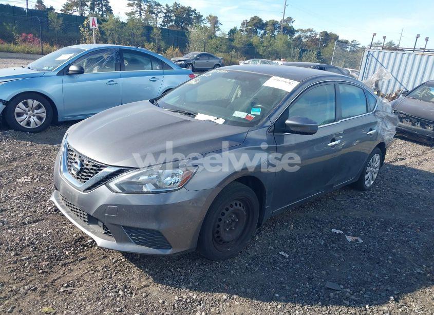Photo 2 of 2019 Nissan Sentra S (VIN 3N1AB7AP5KY408931)