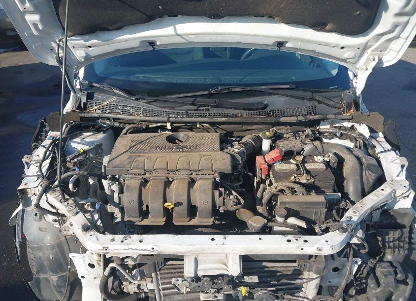 Photo 10 of 2019 Nissan Sentra SV (VIN 3N1AB7AP5KY417256)