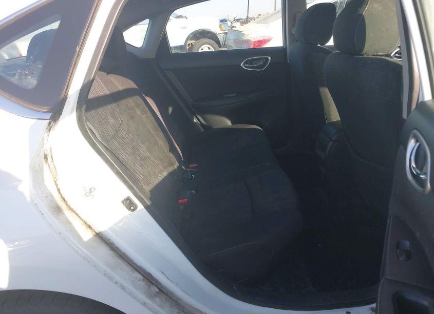 Photo 8 of 2019 Nissan Sentra SV (VIN 3N1AB7AP5KY417256)