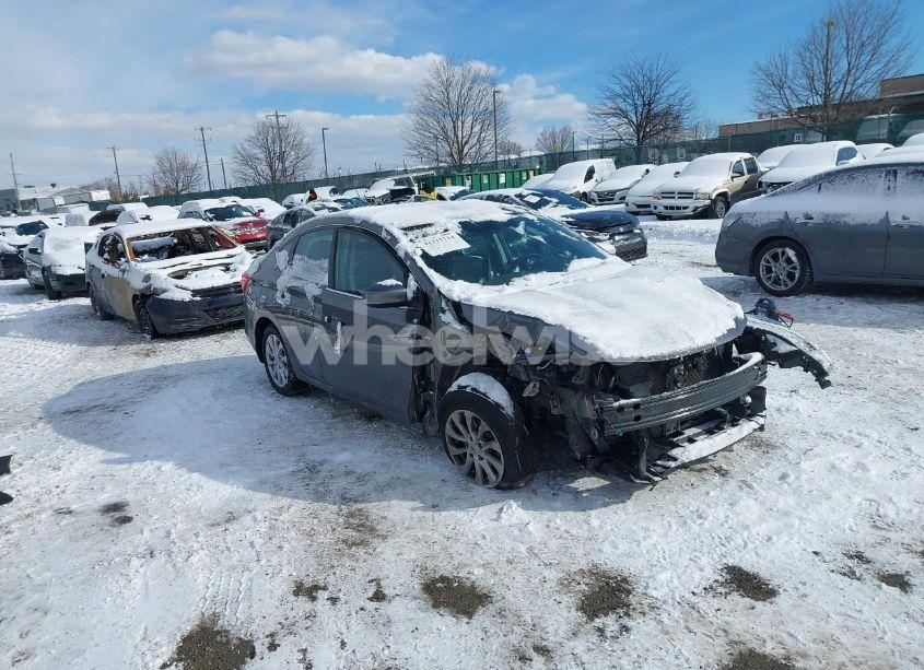 2019 Nissan Sentra SV (VIN 3N1AB7AP5KY419878) main photo