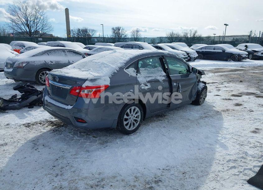 Photo 4 of 2019 Nissan Sentra SV (VIN 3N1AB7AP5KY419878)