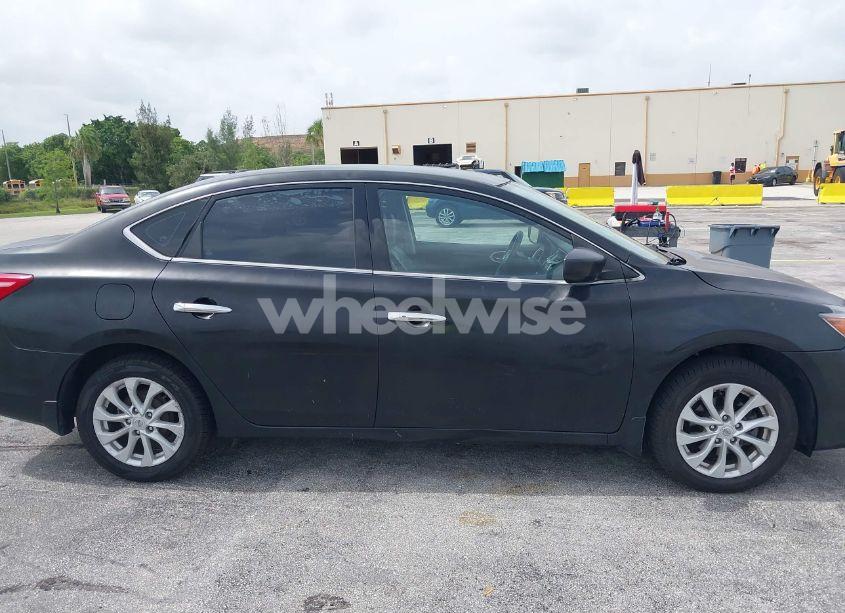 Photo 13 of 2019 Nissan Sentra SV (VIN 3N1AB7AP5KY424191)