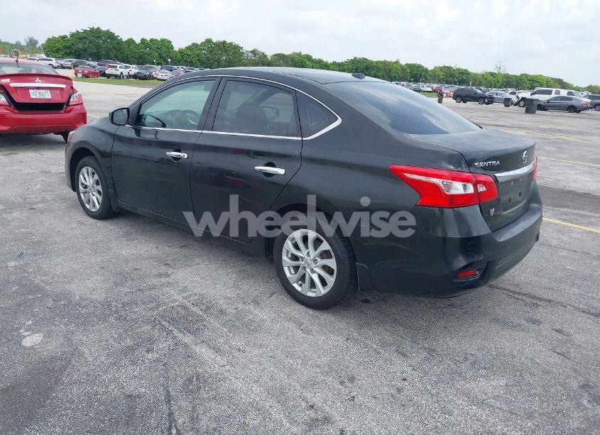 Photo 3 of 2019 Nissan Sentra SV (VIN 3N1AB7AP5KY424191)