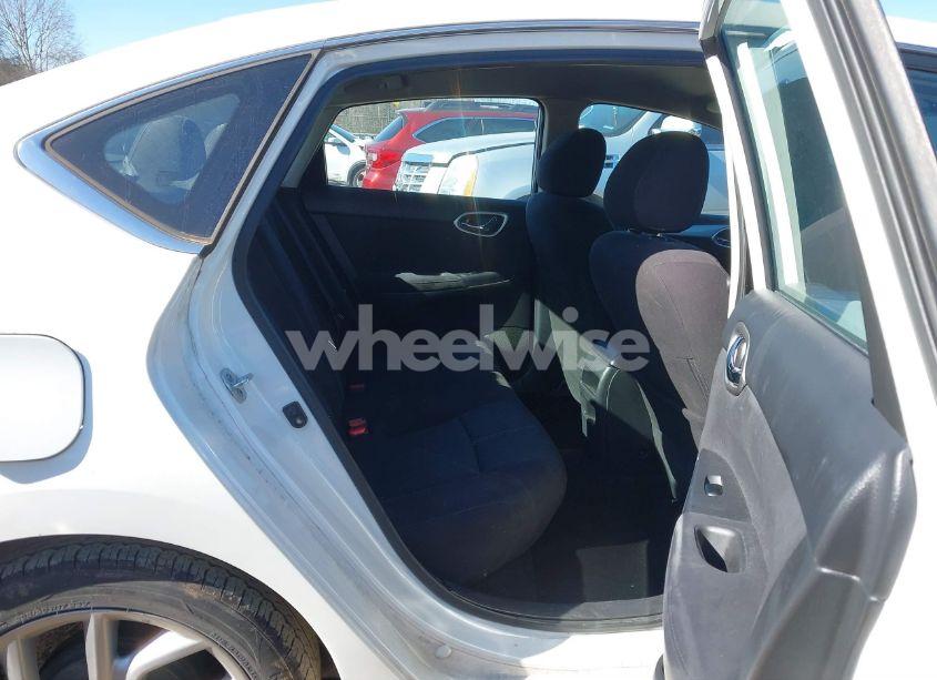 Photo 8 of 2013 Nissan Sentra SR (VIN 3N1AB7AP6DL724046)