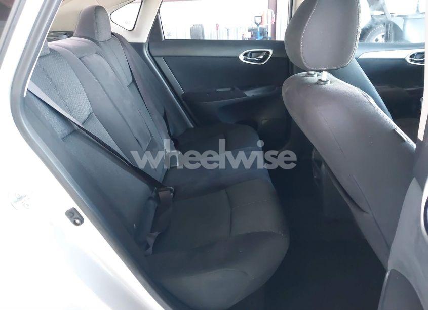 Photo 8 of 2014 Nissan Sentra SR (VIN 3N1AB7AP6EL624031)