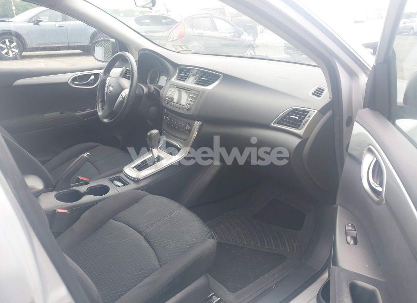 Photo 5 of 2014 Nissan Sentra SR (VIN 3N1AB7AP6EL630783)