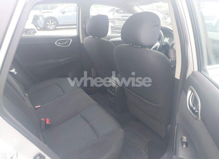 Photo 8 of 2014 Nissan Sentra SR (VIN 3N1AB7AP6EL630783)