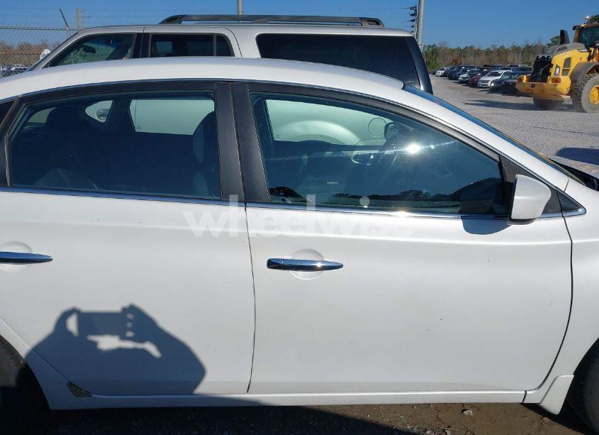 Photo 13 of 2014 Nissan Sentra FE+ S/FE+ SV/S/SL/SR/SV (VIN 3N1AB7AP6EL650077)