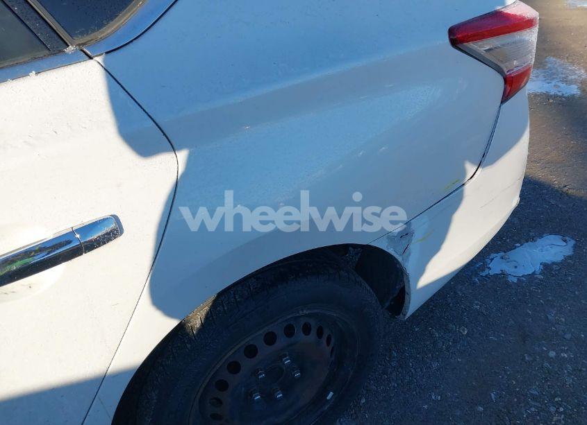 Photo 6 of 2014 Nissan Sentra FE+ S/FE+ SV/S/SL/SR/SV (VIN 3N1AB7AP6EL693186)