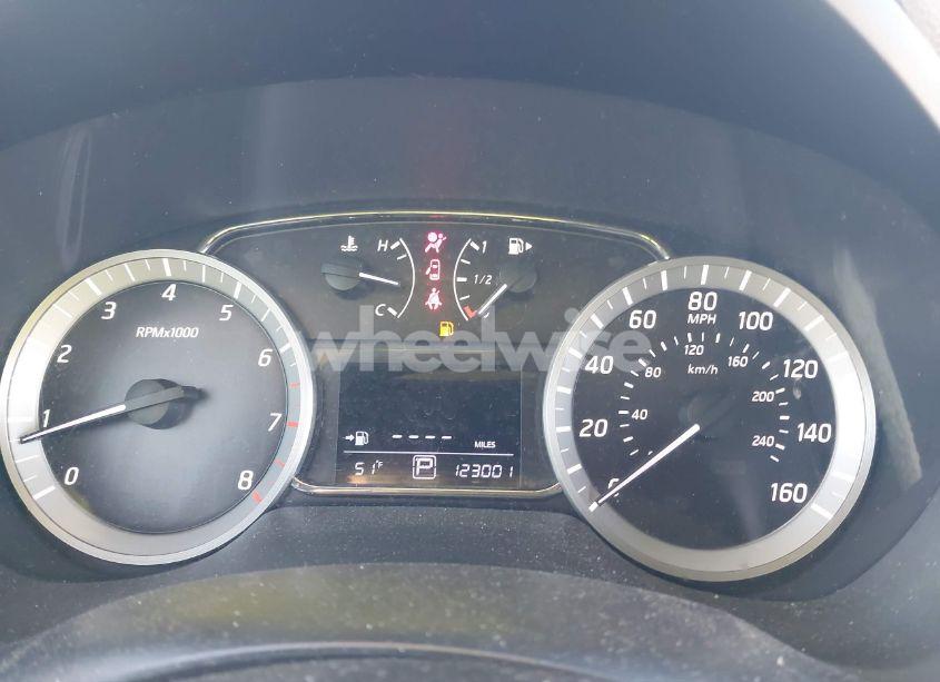 Photo 7 of 2014 Nissan Sentra FE+ S/FE+ SV/S/SL/SR/SV (VIN 3N1AB7AP6EY262902)