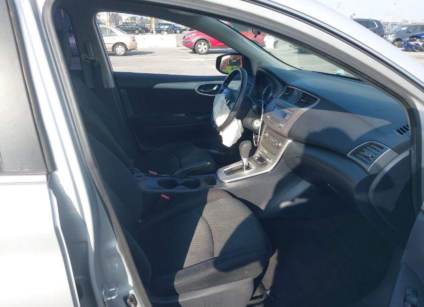 Photo 5 of 2014 Nissan Sentra SR (VIN 3N1AB7AP6EY306851)