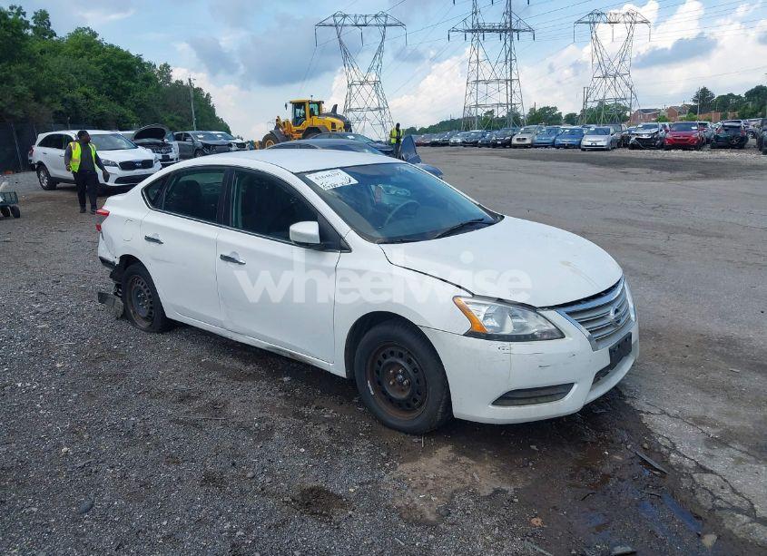 2014 Nissan Sentra S (VIN 3N1AB7AP6EY330616) main photo