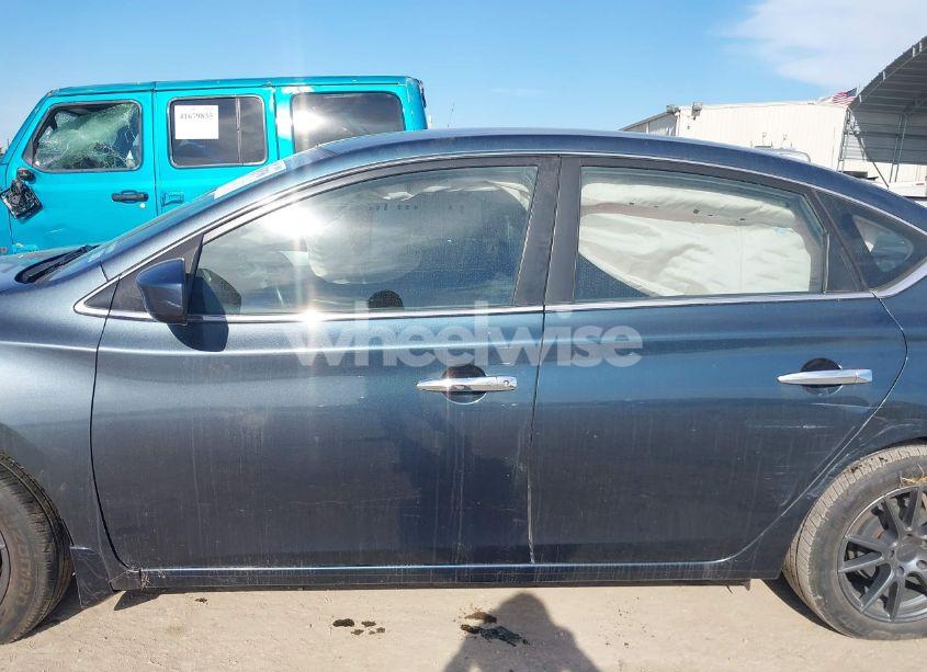 Photo 15 of 2015 Nissan Sentra SV (VIN 3N1AB7AP6FY227830)