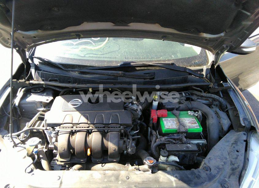 Photo 10 of 2015 Nissan Sentra SR (VIN 3N1AB7AP6FY229027)