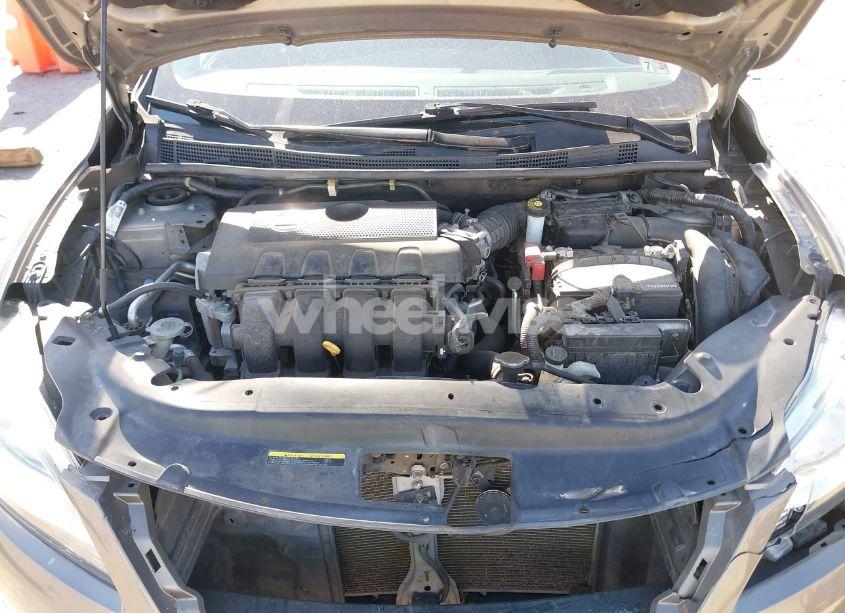 Photo 10 of 2015 Nissan Sentra SV (VIN 3N1AB7AP6FY245034)