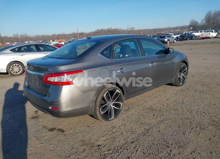 Photo 4 of 2015 Nissan Sentra SV (VIN 3N1AB7AP6FY275019)