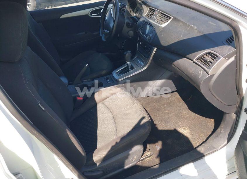 Photo 5 of 2015 Nissan Sentra SR (VIN 3N1AB7AP6FY298817)