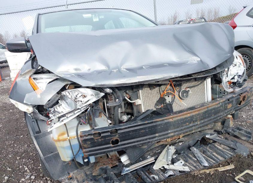 Photo 6 of 2015 Nissan Sentra S (VIN 3N1AB7AP6FY312294)