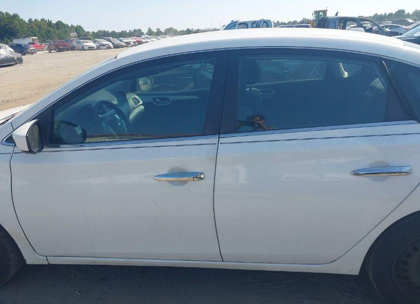 Photo 14 of 2015 Nissan Sentra SV (VIN 3N1AB7AP6FY334506)