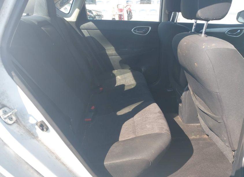 Photo 8 of 2015 Nissan Sentra SV (VIN 3N1AB7AP6FY334506)