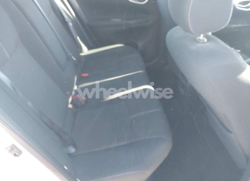 Photo 8 of 2015 Nissan Sentra S (VIN 3N1AB7AP6FY349264)