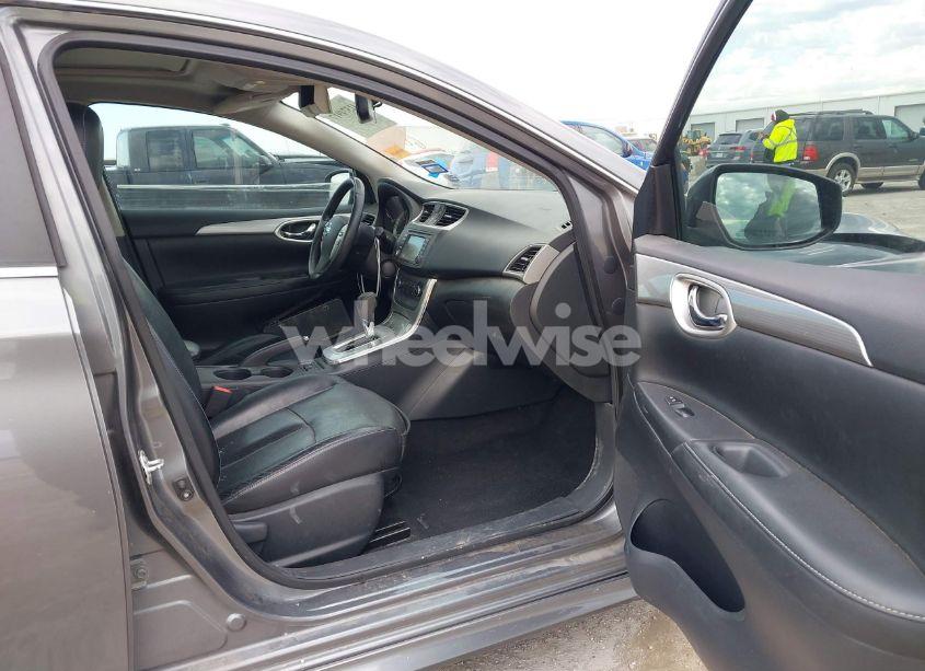 Photo 5 of 2015 Nissan Sentra SR (VIN 3N1AB7AP6FY352942)