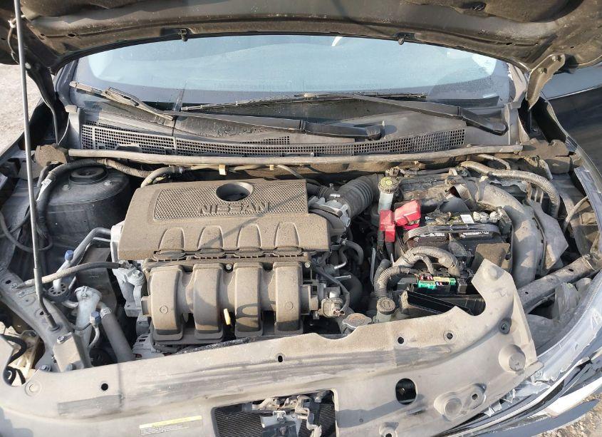 Photo 10 of 2016 Nissan Sentra SV (VIN 3N1AB7AP6GL651667)