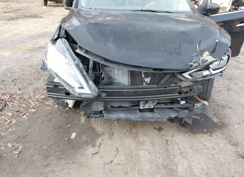 Photo 6 of 2016 Nissan Sentra SV (VIN 3N1AB7AP6GL651667)