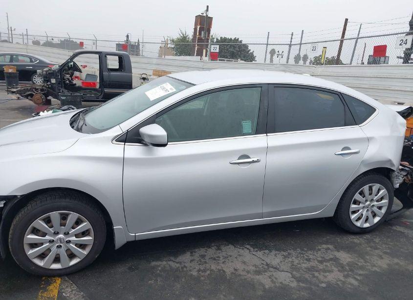 Photo 15 of 2016 Nissan Sentra SV (VIN 3N1AB7AP6GL656075)