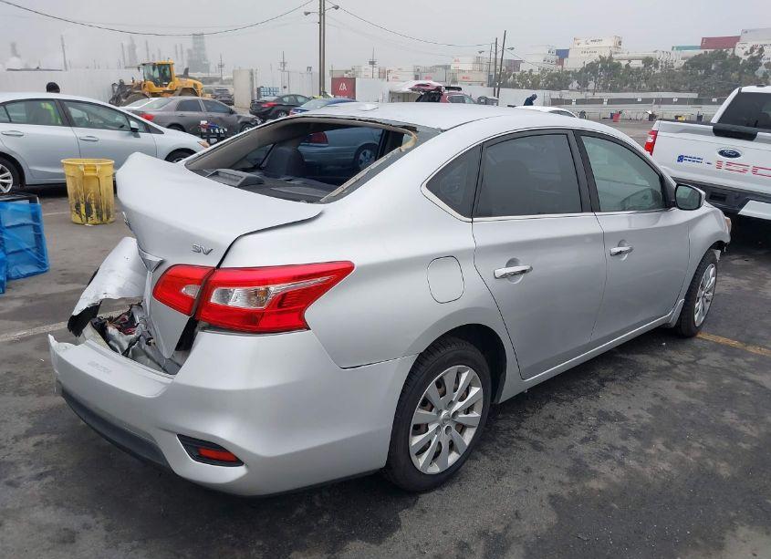 Photo 4 of 2016 Nissan Sentra SV (VIN 3N1AB7AP6GL656075)