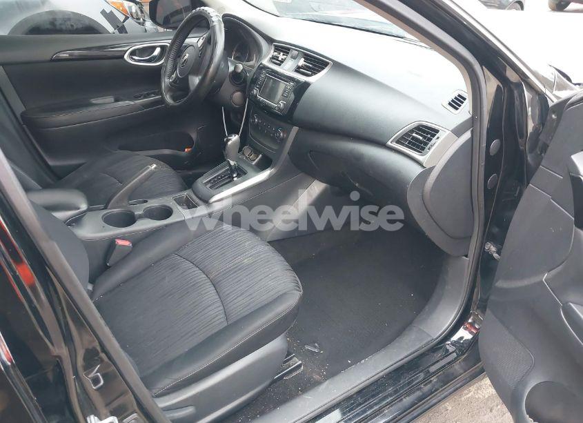 Photo 5 of 2016 Nissan Sentra SV (VIN 3N1AB7AP6GL664953)