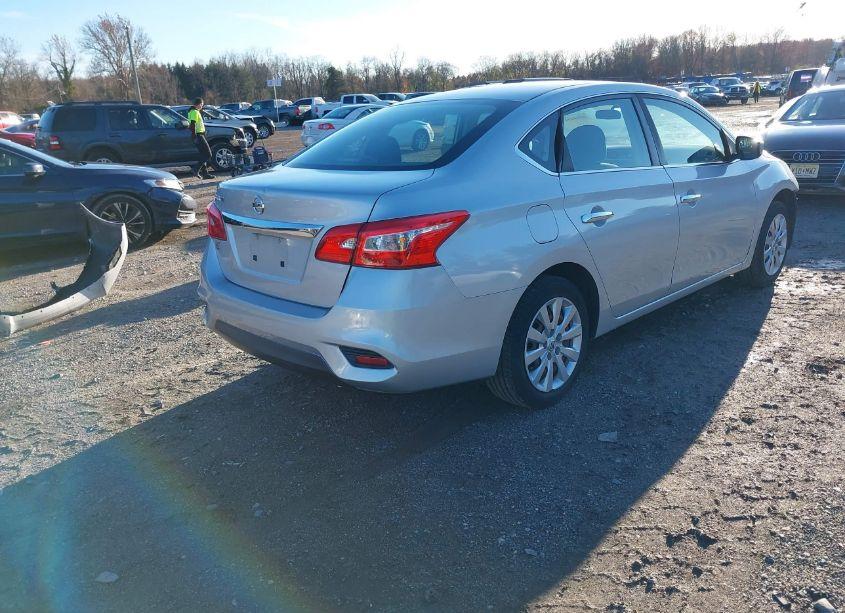 Photo 4 of 2016 Nissan Sentra S (VIN 3N1AB7AP6GL679954)