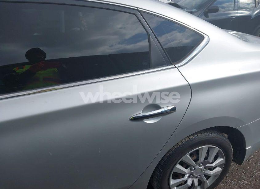 Photo 6 of 2016 Nissan Sentra SV (VIN 3N1AB7AP6GY210706)