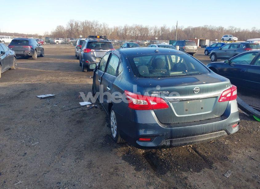 Photo 3 of 2016 Nissan Sentra SV (VIN 3N1AB7AP6GY275670)
