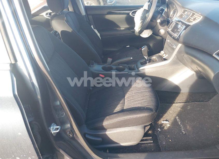 Photo 5 of 2016 Nissan Sentra SV (VIN 3N1AB7AP6GY275670)